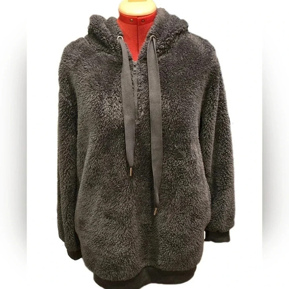No Brand, Size M, Grey Teddy Half-Zip Pullover - Picture 2 of 13